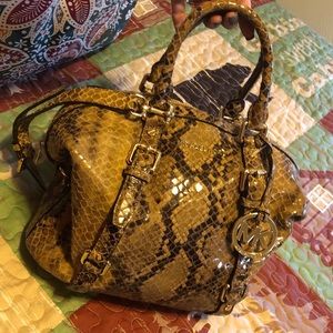 Micheal Kors leather bag